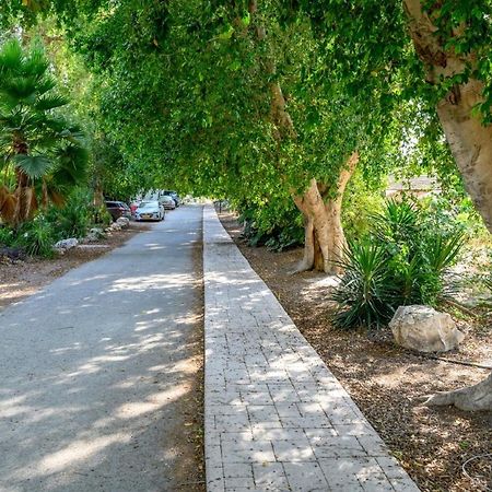 Jordan Valley Birding Lodge Kefar Ruppin Bagian luar foto