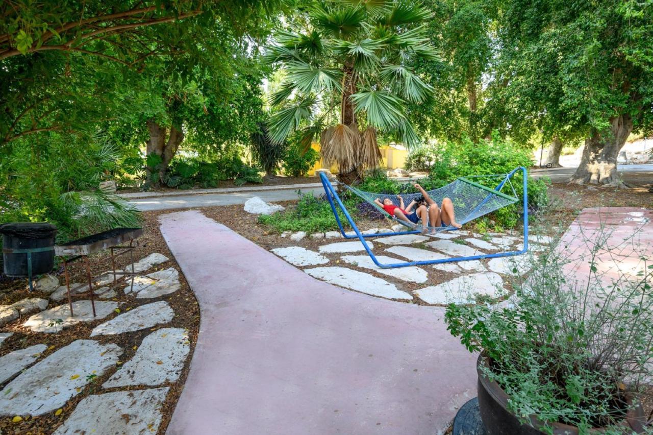 Jordan Valley Birding Lodge Kefar Ruppin Bagian luar foto